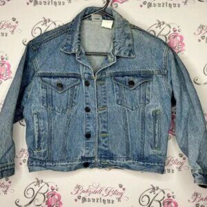 Disney Pooh bear Blue Denim Jacket vintage Disney store embroidered Jean crop